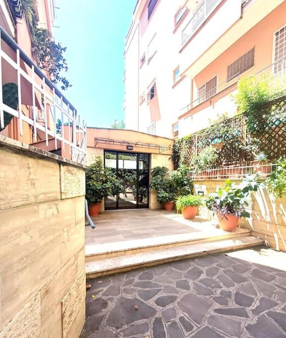 Casa Vacanze Cimone 70 روما المظهر الخارجي الصورة